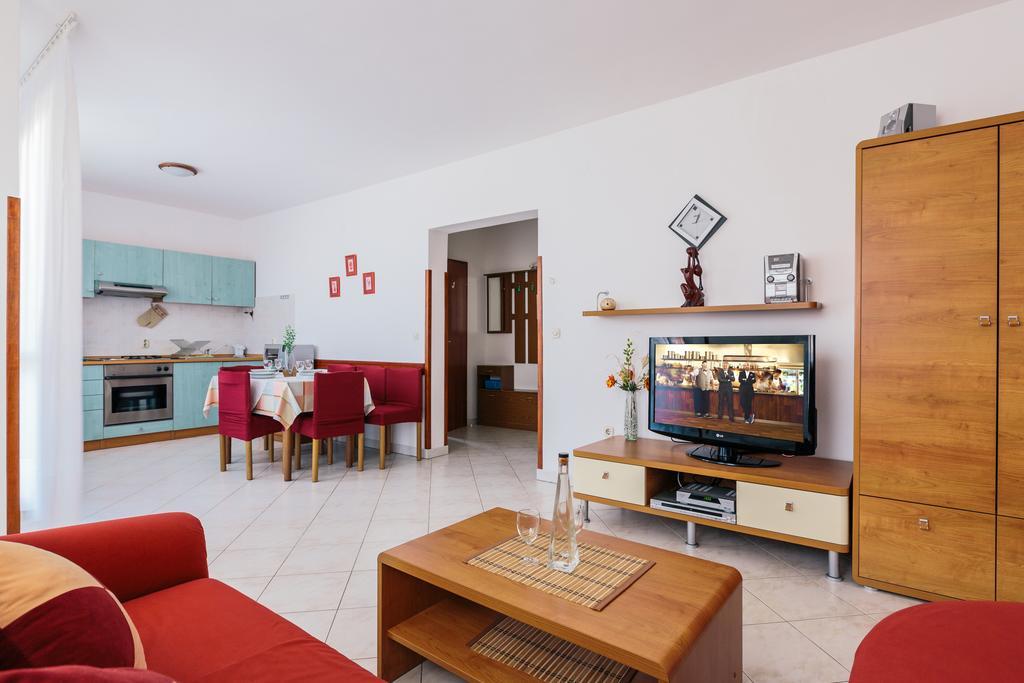 Andela Apartment Pula Phòng bức ảnh