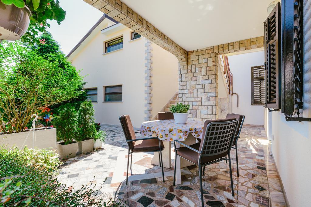 Andela Apartment Pula Phòng bức ảnh